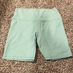 Athleta transcend bike shorts EUC